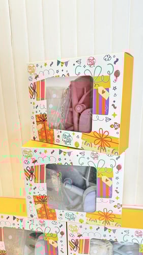 4 بكج للبنوتات