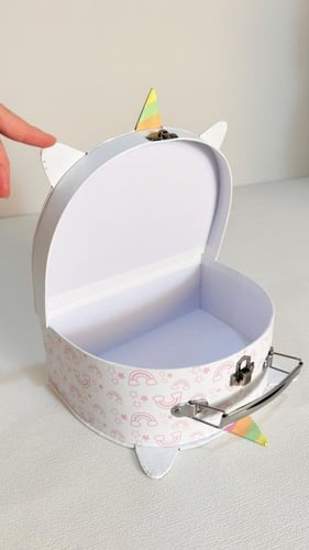 4 بوكس يونيكورن كبير