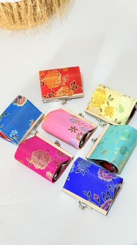 24 عبوة البروكار بسلة خوص بقفل