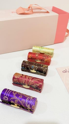 بوكس بـ٦ عبوات البروكار ميني بنقش