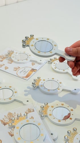 12 مرآة التاج