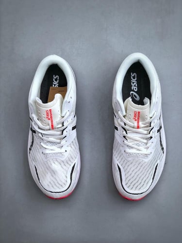 حذاء اسيكس Hyper Speed ـ الاختيار الافضل