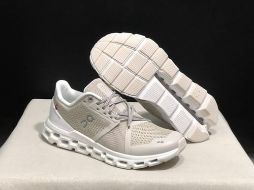 On Running Cloud ستراتوس