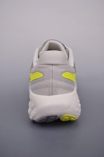 New balance v13 1080