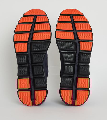 كاجوال اون راننج كلاود