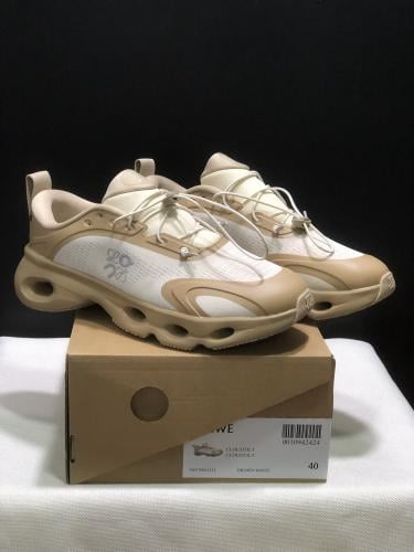 كاجوال اون راننج كلاود لويفي سولو