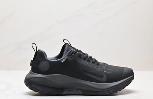 حذاء نايك زوم اكس Nike React x