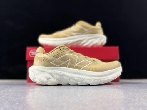 New balance v13 1080