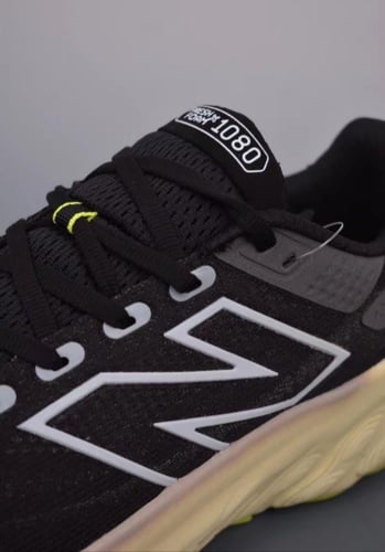 New balance v13 1080