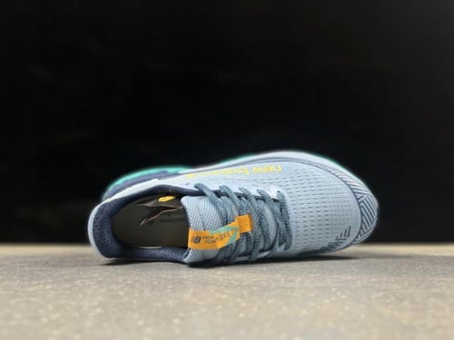 New balance Fresh Foam Trail More v3