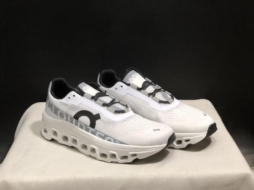 كاجوال اون راننج كلاود مونستر