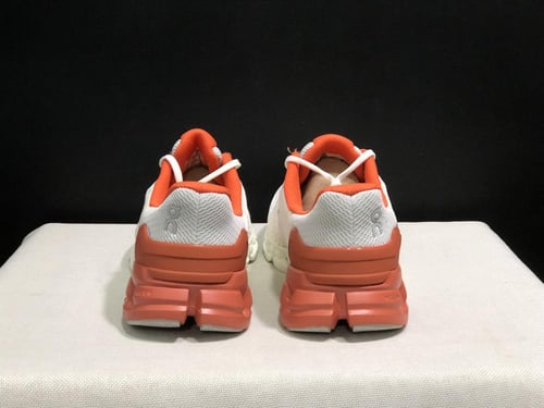 On Running Cloud فلاير