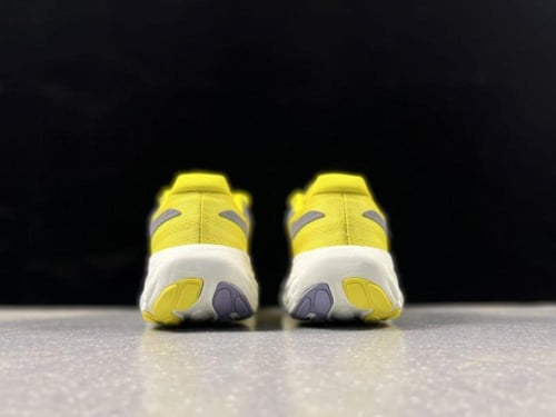 New balance v13 1080