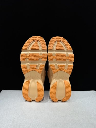 كاجوال اون راننج كلاود لويفي سولو