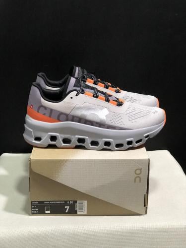 كاجوال اون راننج كلاود مونستر