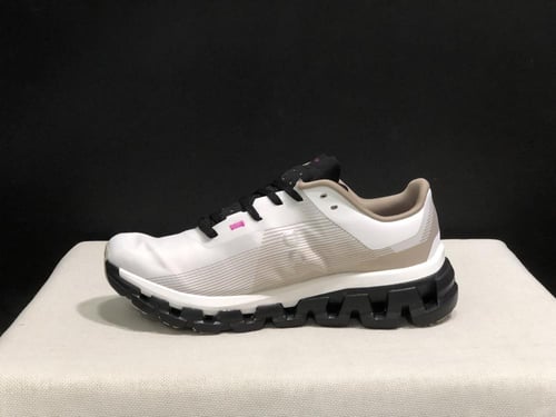 On Running Cloud فلاير