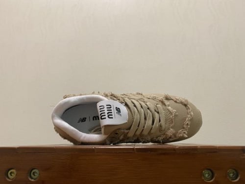 New balance miu miu