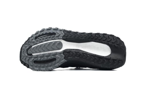 حذاء الترا بوست لايت