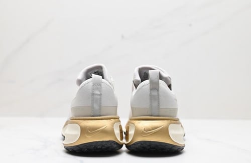 حذاء نايكي اير زوم ZOOM X ـ متجر الاختيار الافضل