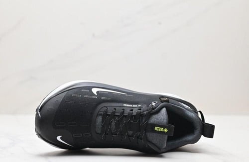 حذاء نايك زوم اكس Nike React x