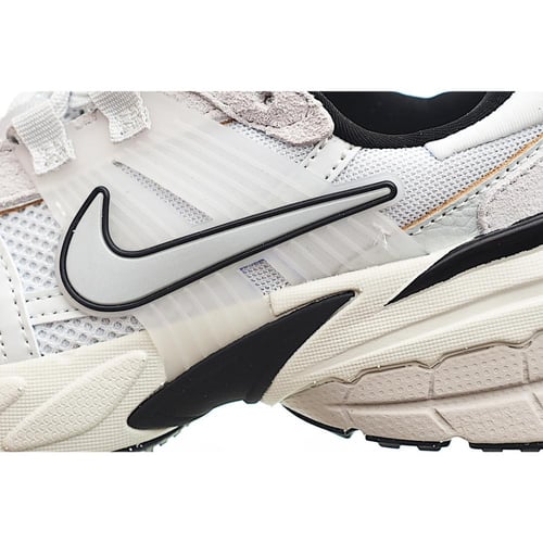 حذاء نايكي V2K RUN