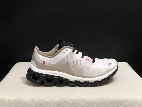 On Running Cloud فلاير