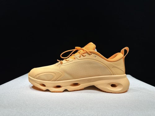 كاجوال اون راننج كلاود لويفي سولو