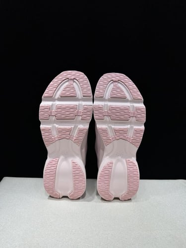 كاجوال اون راننج كلاود لويفي سولو