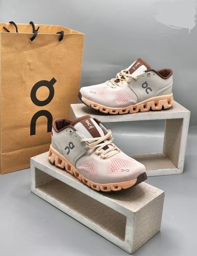 كاجوال اون راننج كلاود