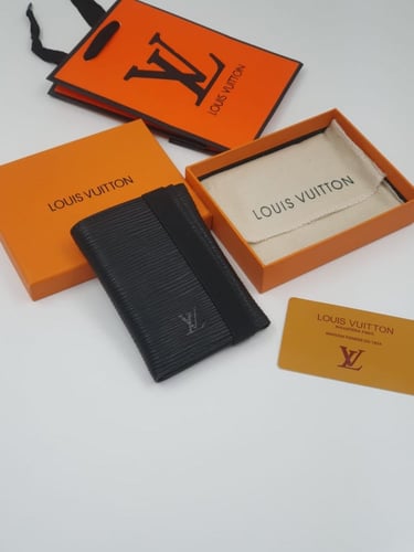محفظة لويس فيتون