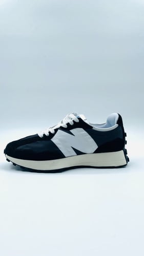 New Balance 327