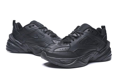 حذاء نايكي M2K