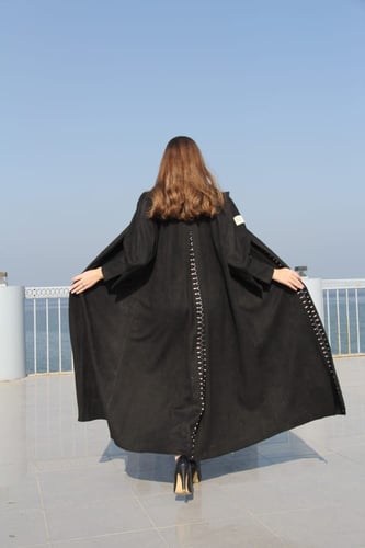 عباية قماش شمواه بتطريز