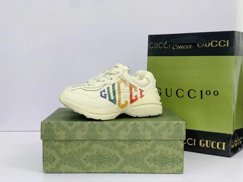 اطفال Gucci