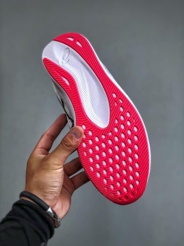 حذاء اسيكس Hyper Speed ـ الاختيار الافضل