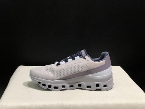 كاجوال اون راننج كلاود مونستر