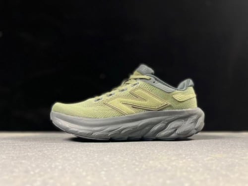 New balance v13 1080