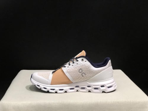 On Running Cloud ستراتوس