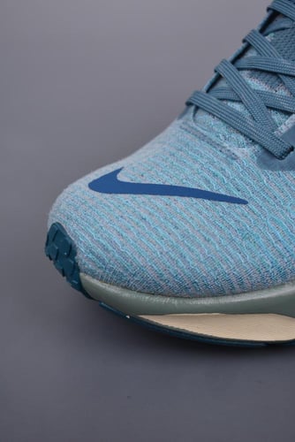 كاجوال نايكي اير زوم ZOOM X