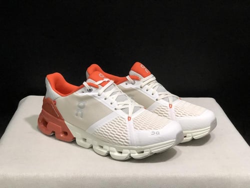 On Running Cloud فلاير