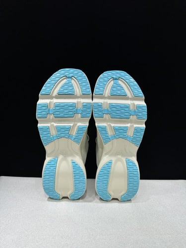 كاجوال اون راننج كلاود لويفي سولو