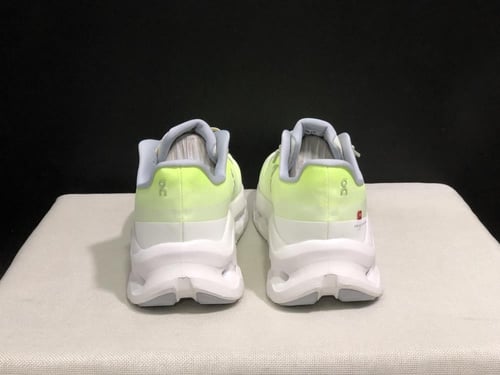 On Running Cloud تليت