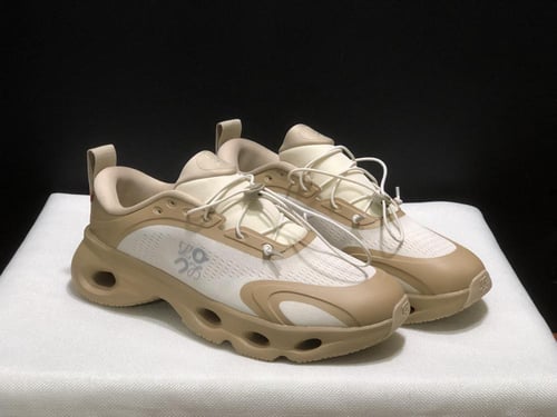 كاجوال اون راننج كلاود لويفي سولو