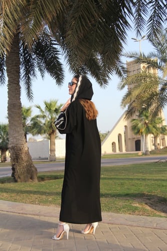 عباية كريب زاهي وتطريز