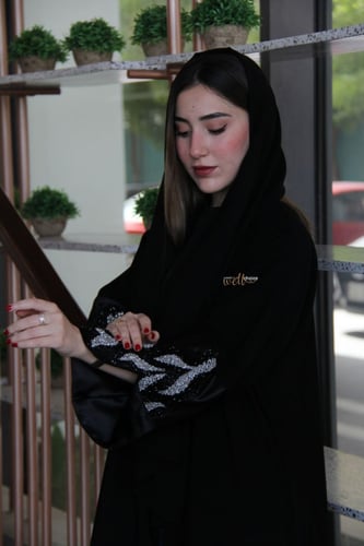 عباية شك الكم قماش كريب اندنوسي