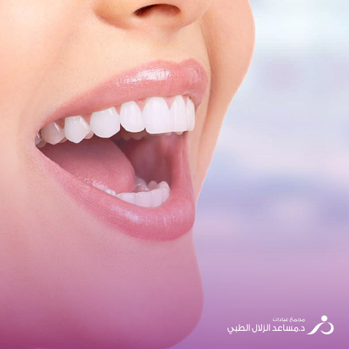 ابتسامة بوليوود 16سن يبدا من