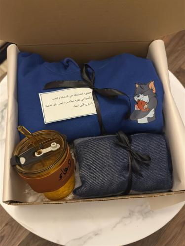 بلوفر وكوب وشال