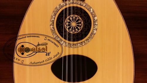 عود موسيقي