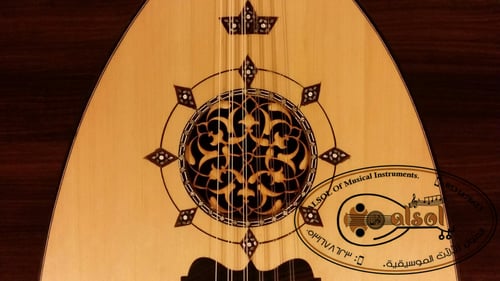 عود موسيقي