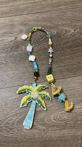 تعليقه الشنطه بالخرز المطرز